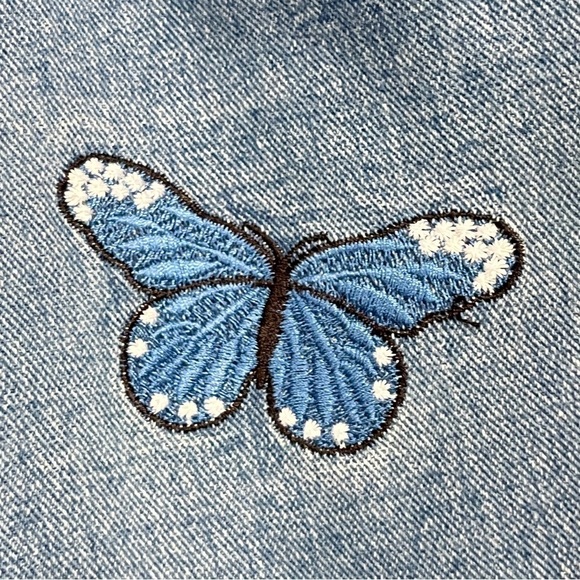 Butterfly Embroidered Cropped Raw Edge Denim Size 3XL - Picture 7 of 14